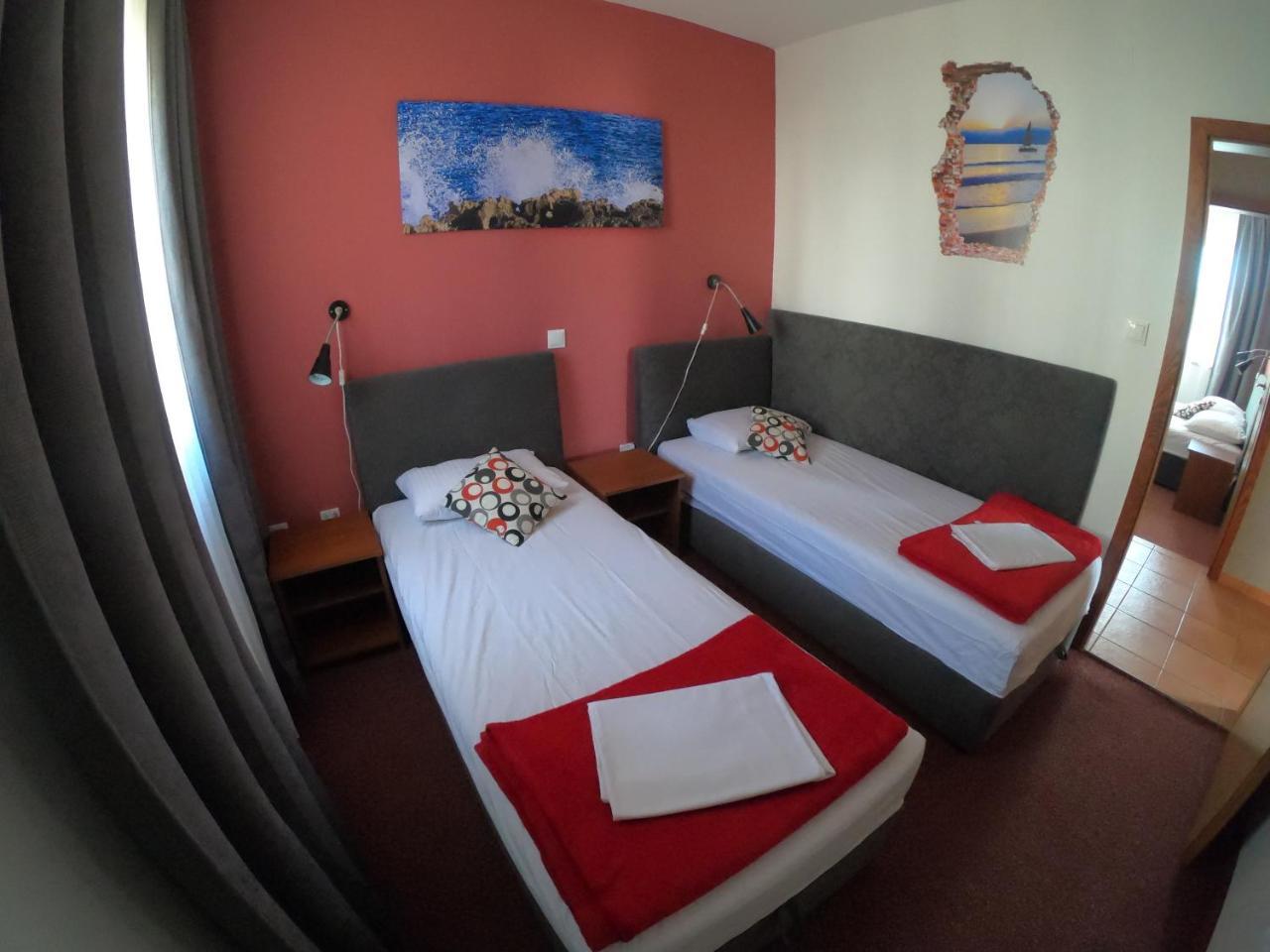Apartments Myadria Малинска Екстериор снимка